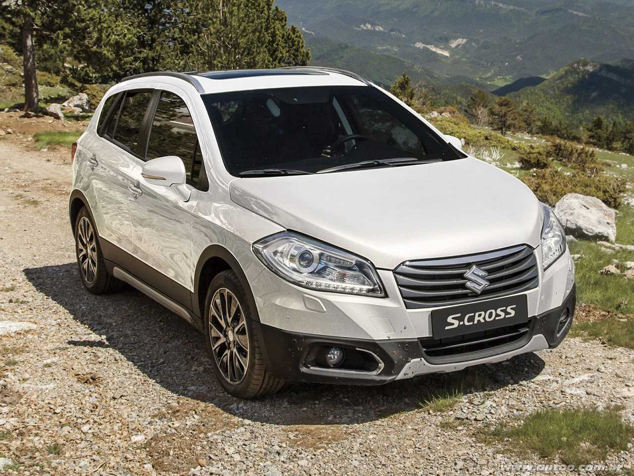 Entre um Honda HR-V e um Suzuki S-Cross