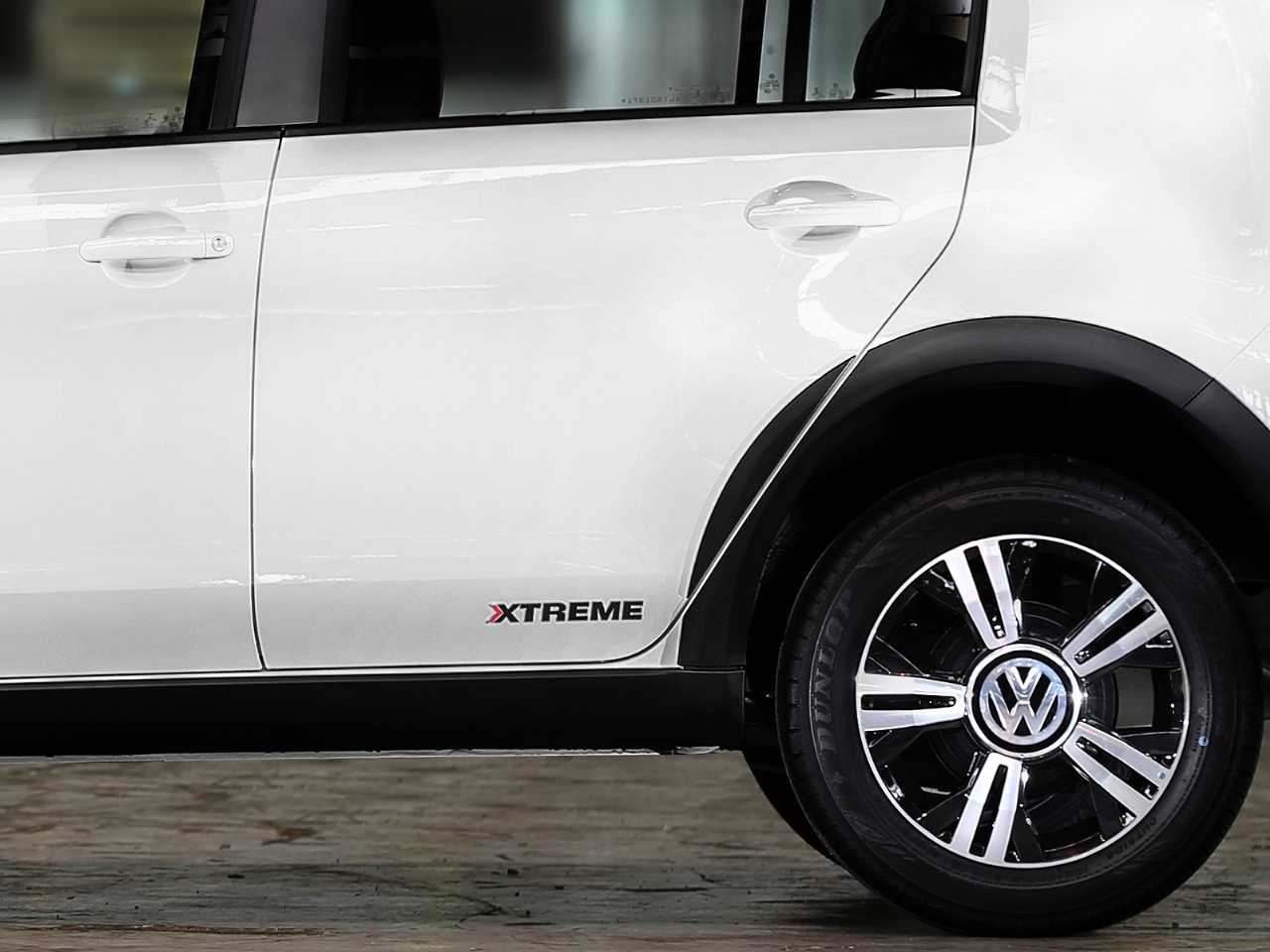 Hatches na mesma versão Xtreme: optar pelo up! ou um Fox?