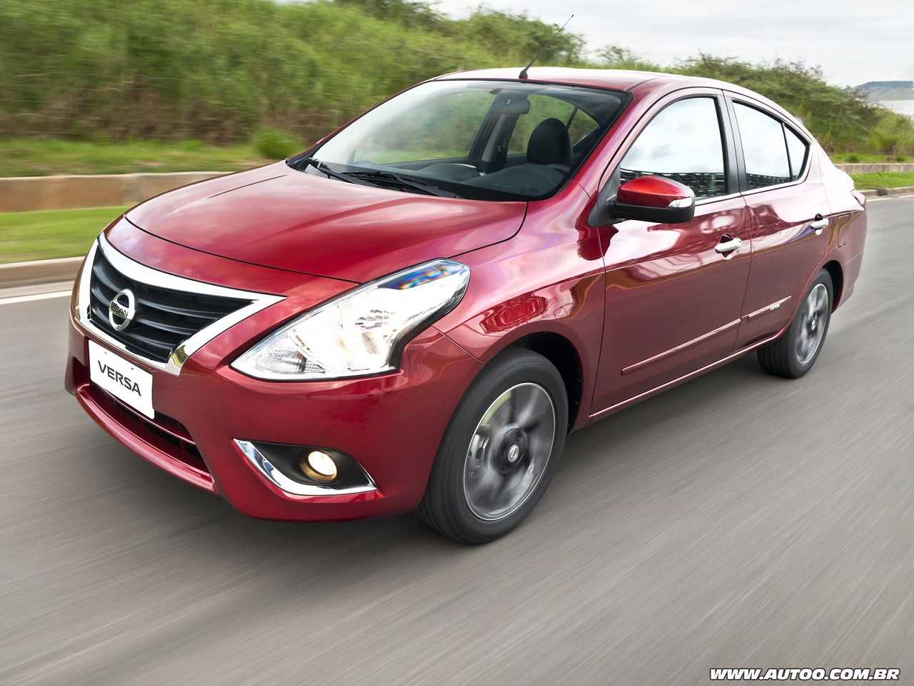 Nissan Versa, Chevrolet Cobalt ou Renault Fluence na compra com isenção?