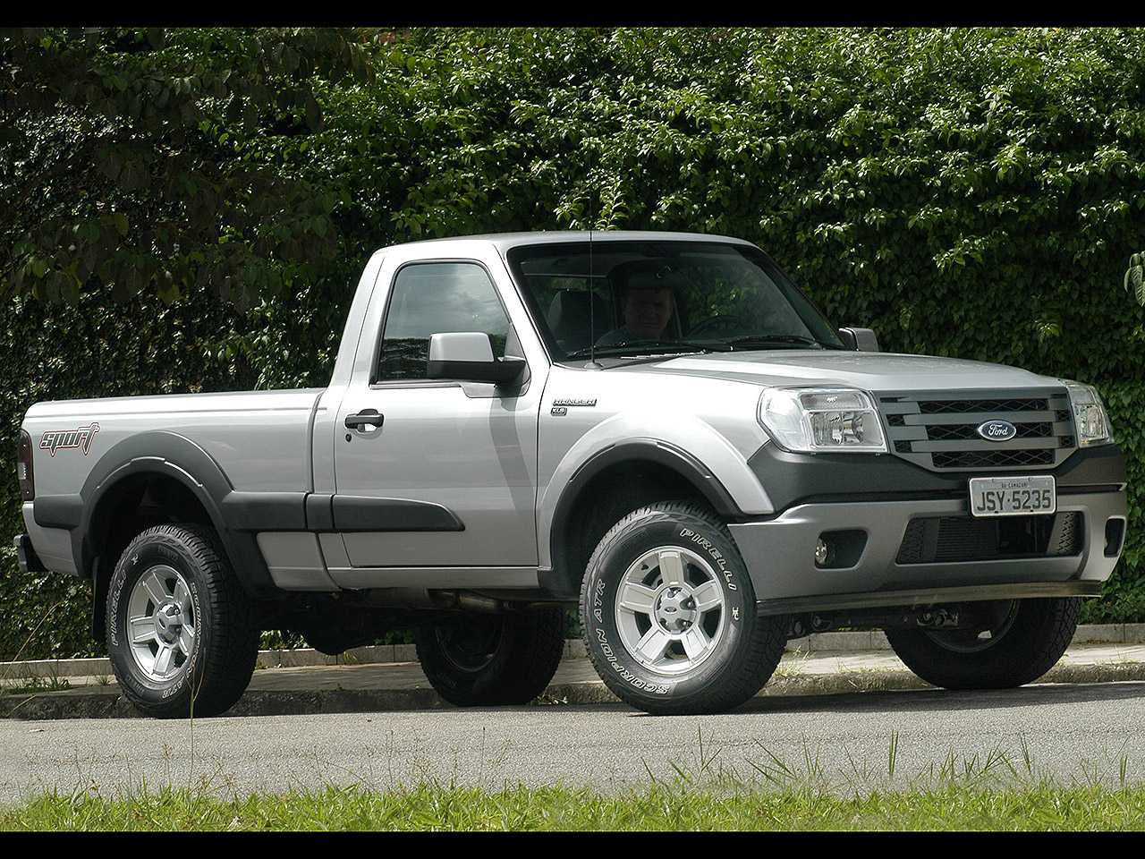 Picape para o dia a dia: Ranger Sport 2012, Ranger cabine dupla 2013 ou L200 Triton 2013?