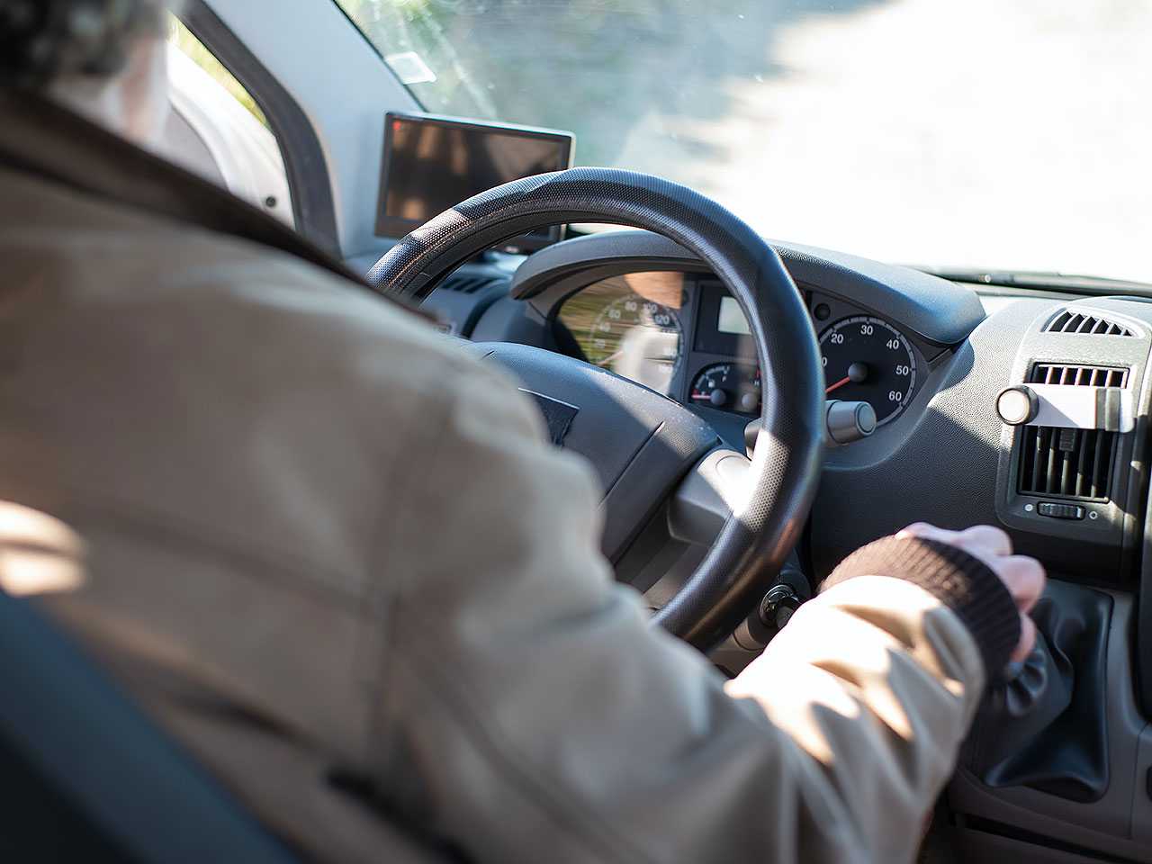Recomendação de carro na faixa de R$ 65 mil para casal acima de 60 anos