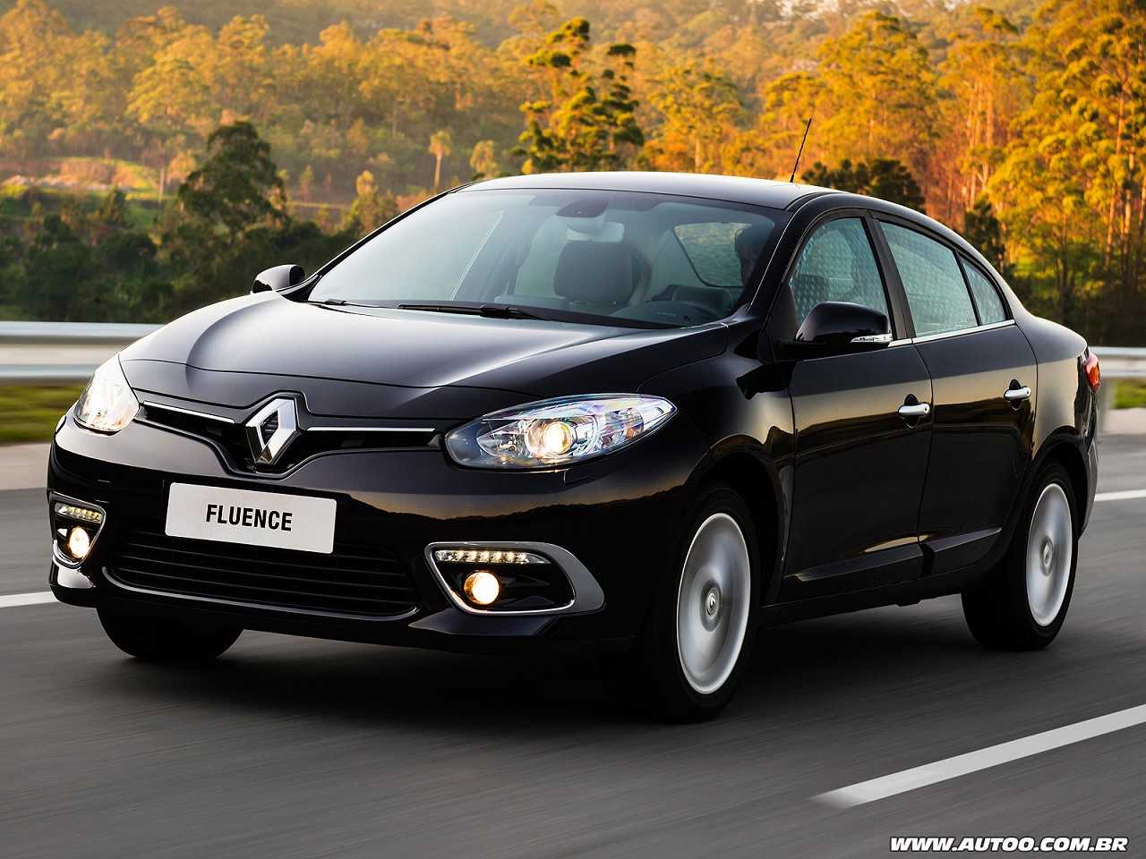 Um Toyota Corolla ou um Renault Fluence?