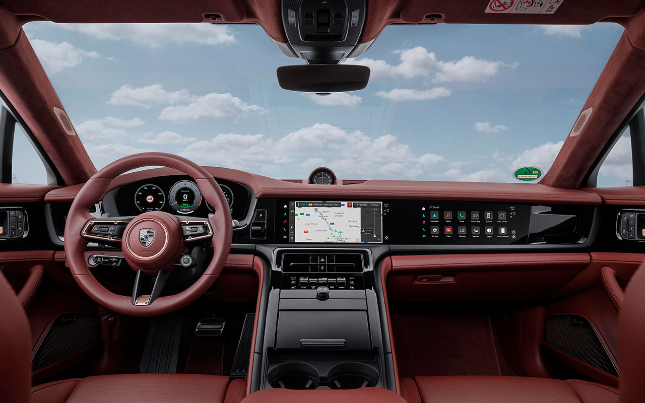 Painel e console central do Porsche Panamera