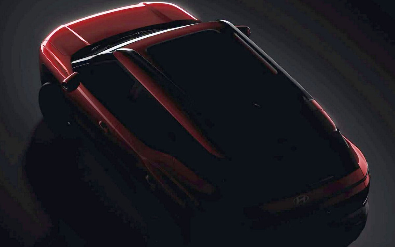 Novo Hyundai Bayon visto de cima em teaser oficial, com capô e teto