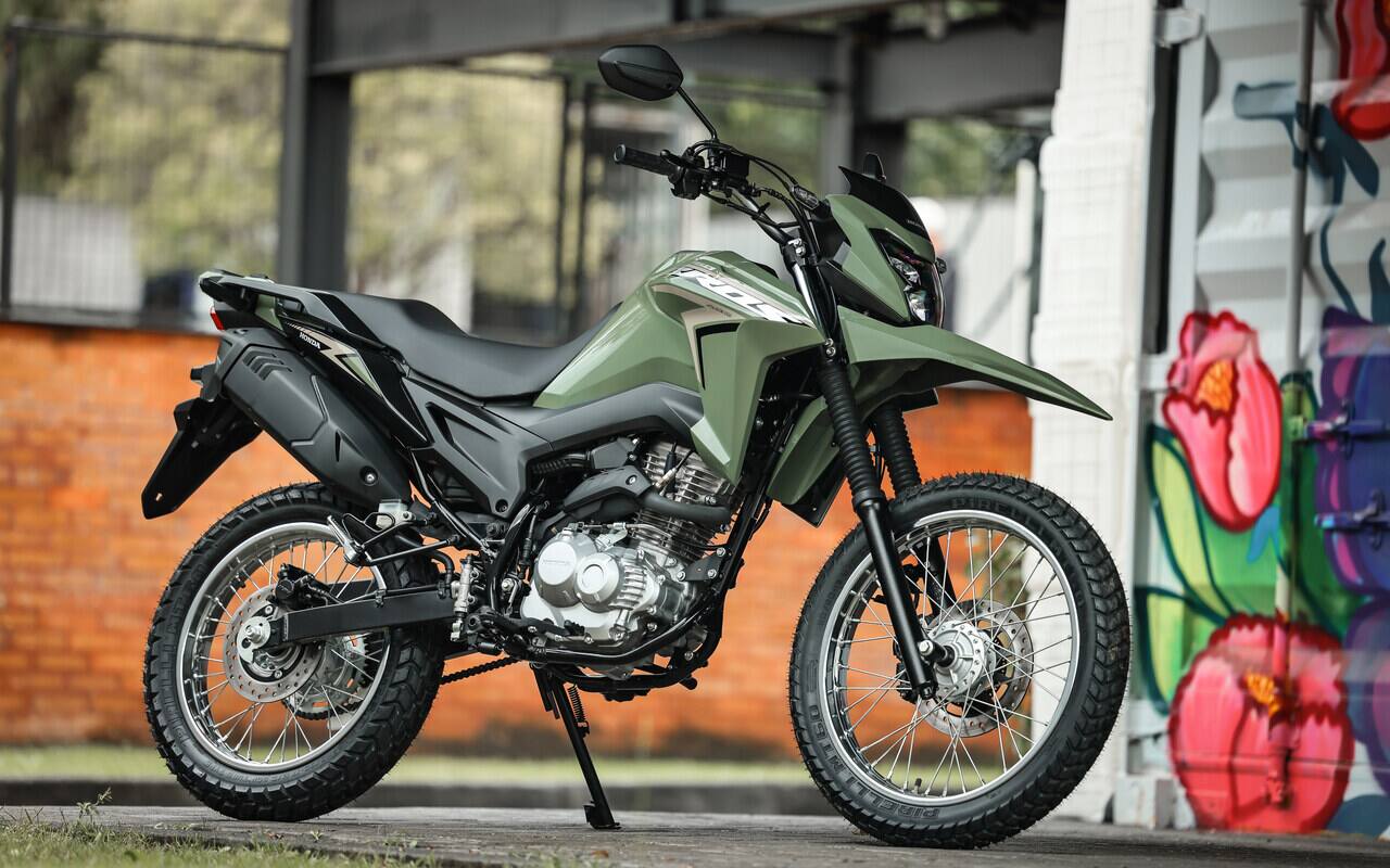 Honda NXR160 Bros ABS 2027 na nova cor verde