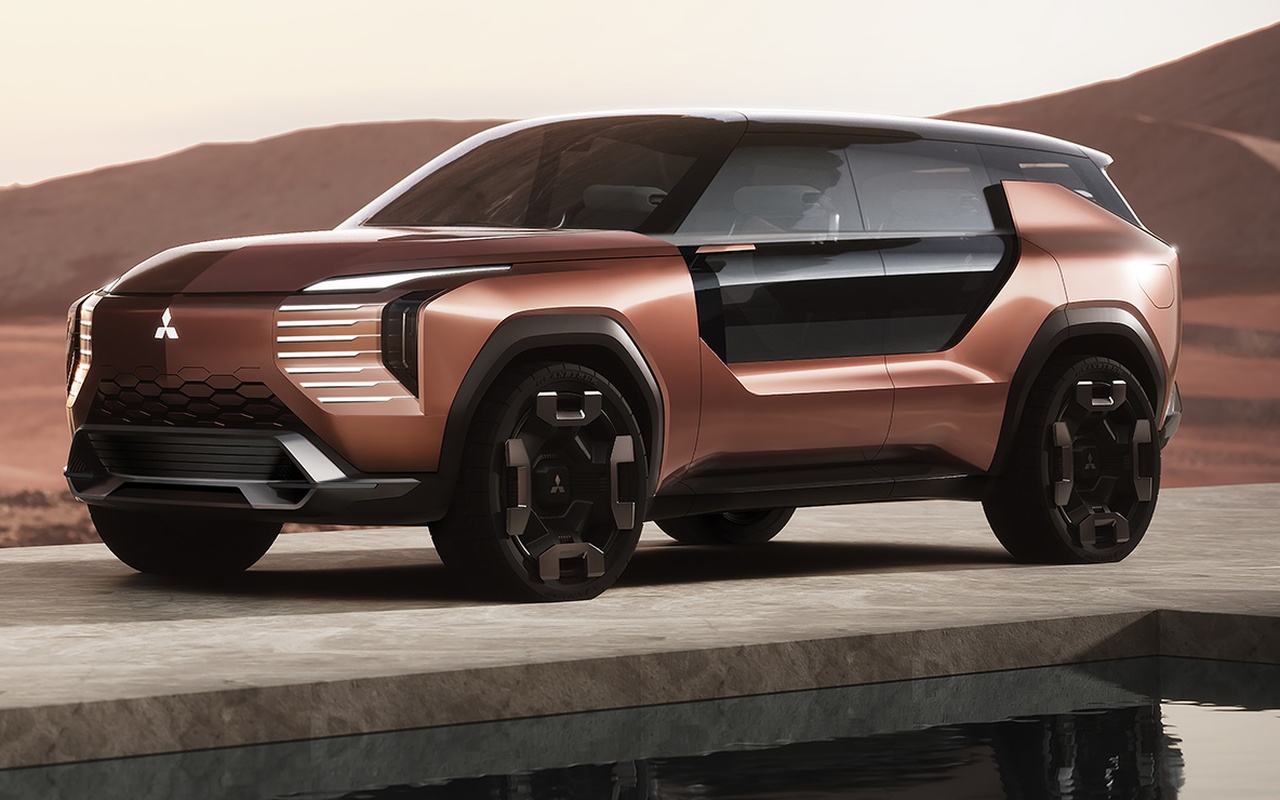 Mitsubishi Elevance Concept em vista dianteira de três quartos