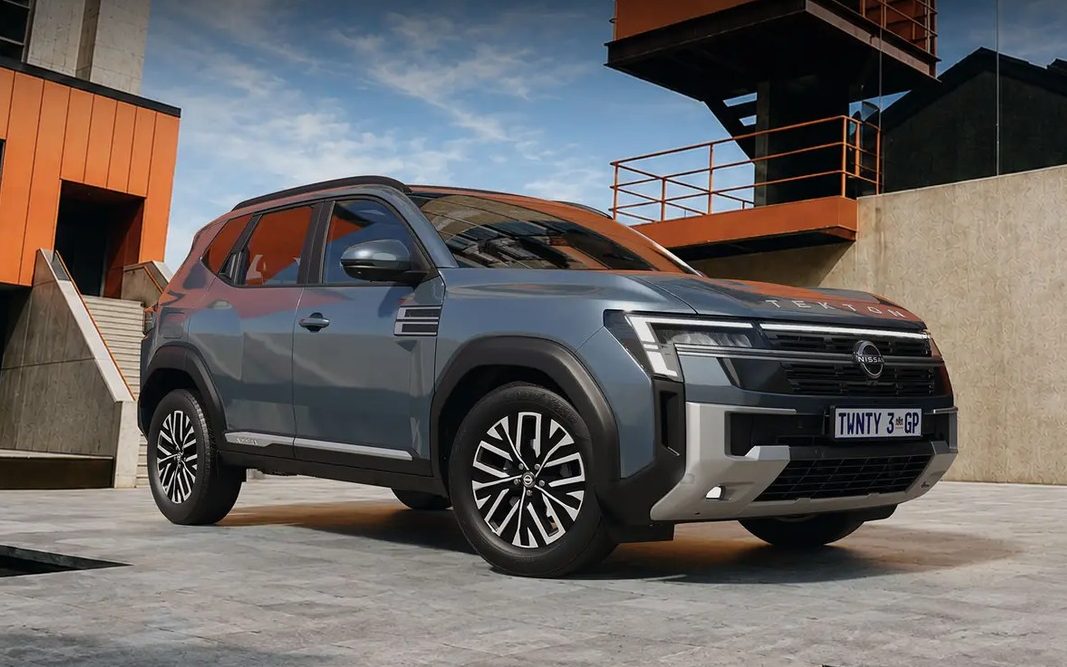 Nissan Tekton em vista dianteira de três quartos