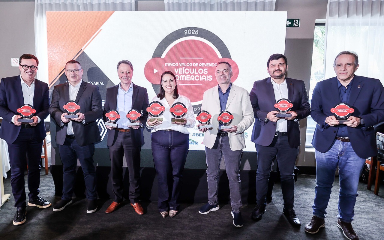 Representantes das marcas vencedoras do Selo Maior Valor de Revenda Veículos Comerciais 2026