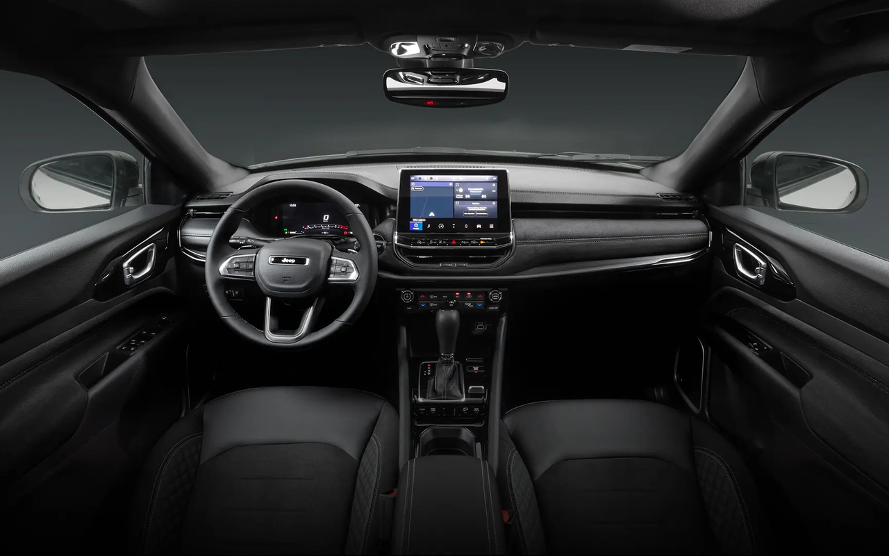 Painel, volante, central multimídia e console do Jeep Compass na galeria oficial 2027