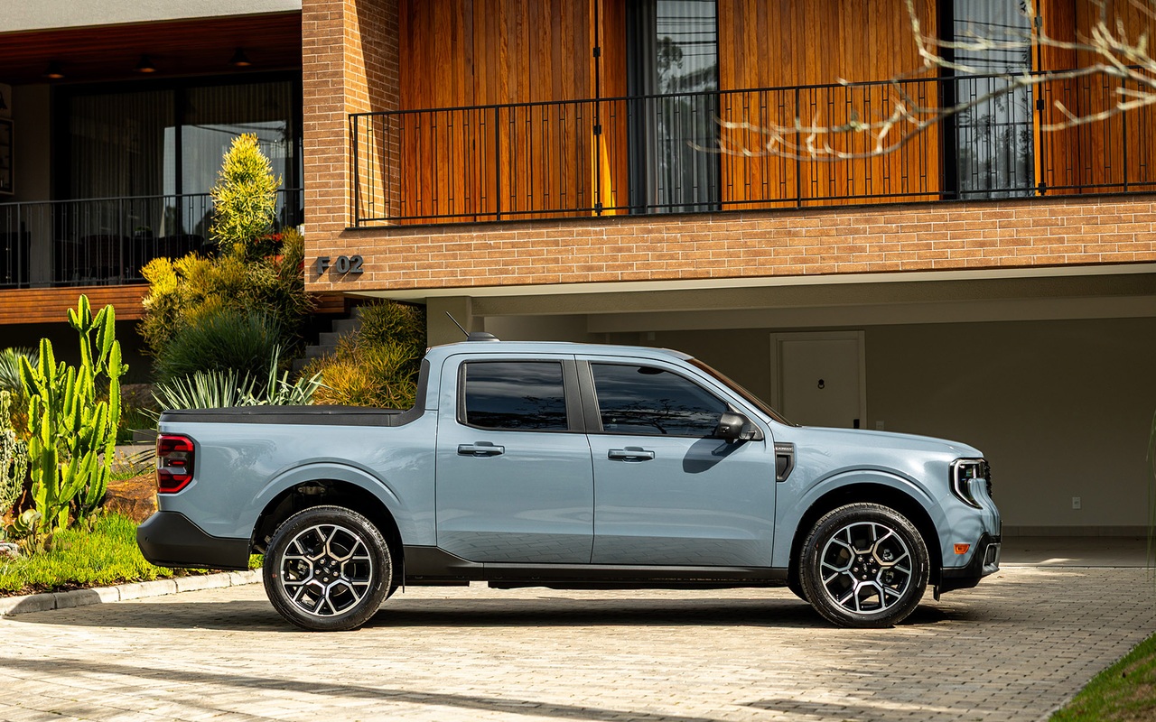 Ford Maverick Lariat 2026 vista de perfil, com rodas de 19 polegadas